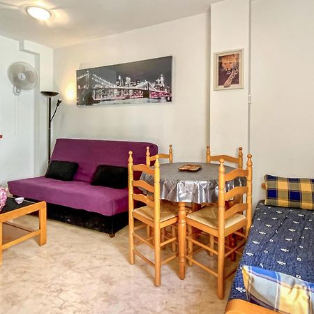 1 Bedroom Pet Friendly Apartment In Torrevieja Exterior foto