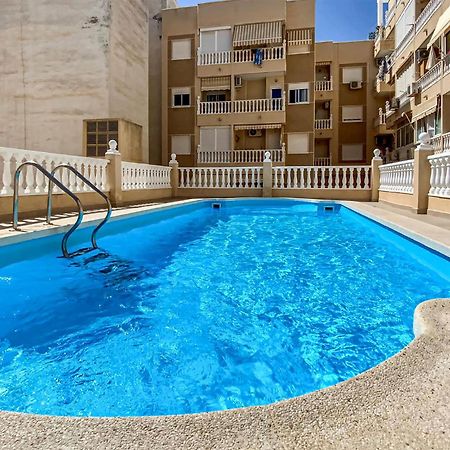 1 Bedroom Pet Friendly Apartment In Torrevieja Exterior foto